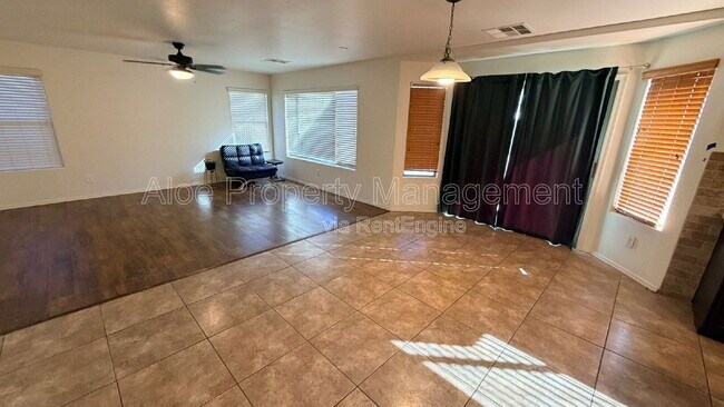 Photo - 45311 W Woody Rd