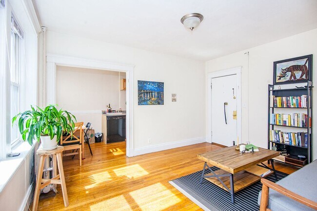 Photo - SUNNY ONE BED IN ALLSTON!!!!