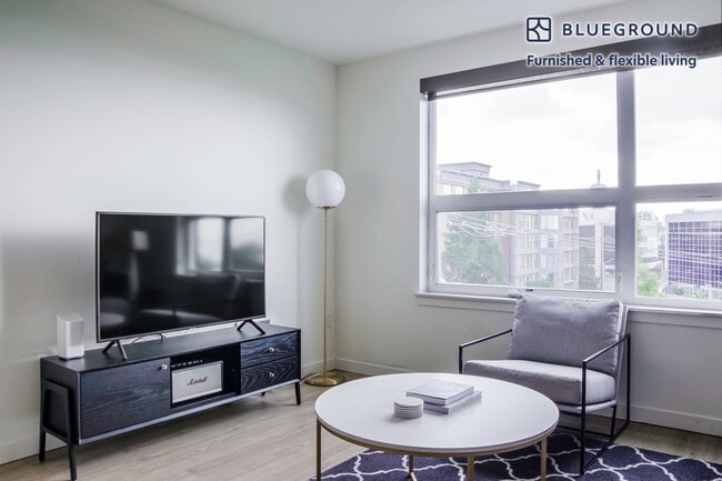 Photo - 330 3rd Ave W Unit FL5-ID766