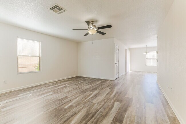 Photo - 2361 E 35th Ave