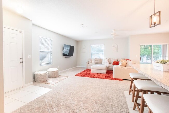 Photo - 3649 Seneca Club Loop Unidad 3-103