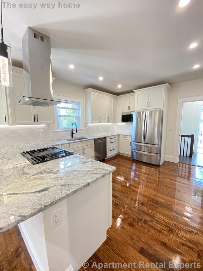 Photo - 126 Winsor Ave Townhome