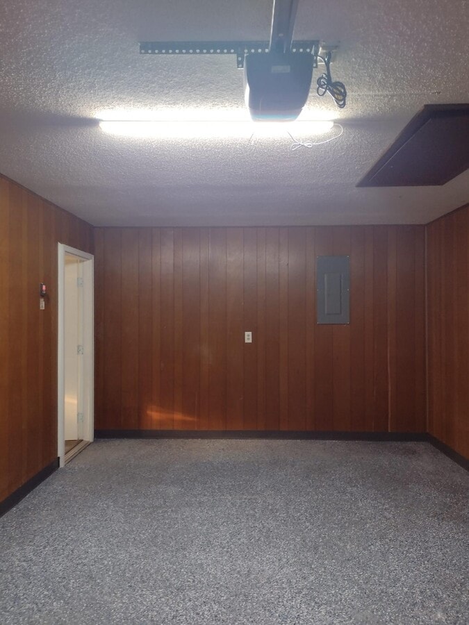 Photo - 2046 Brookhaven Dr Unit 2048 Left side