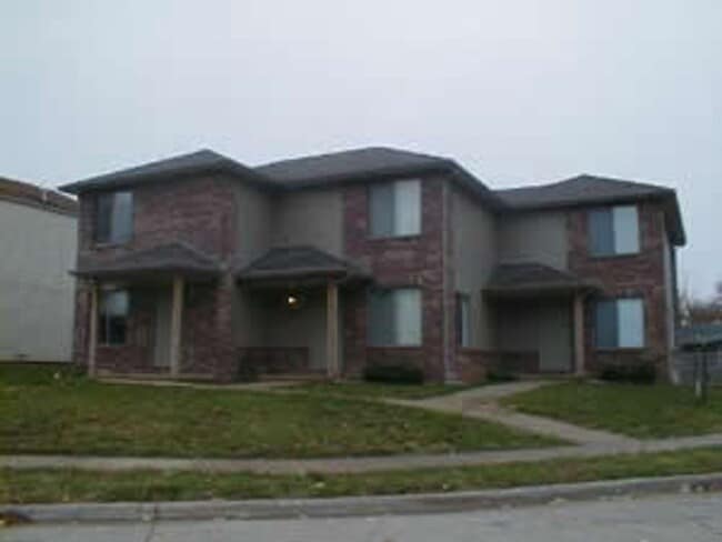 Building Photo - Fairway Tri-Plex Unit 3321 Fairway Rental