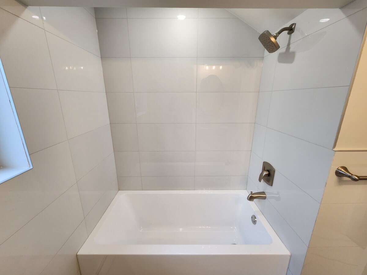 Photo - 2 Normandy Dr