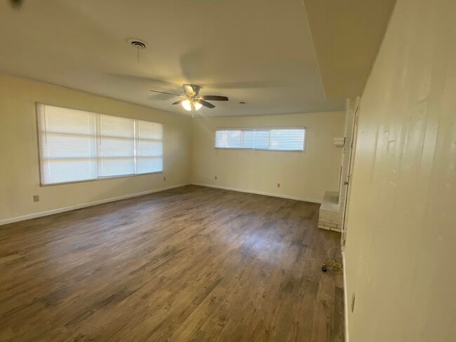 Photo - 4319 40th St