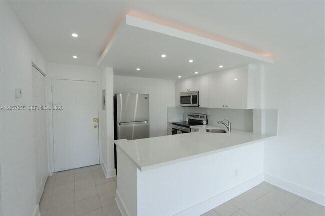 Photo - 4550 NW 9th St Unit 418