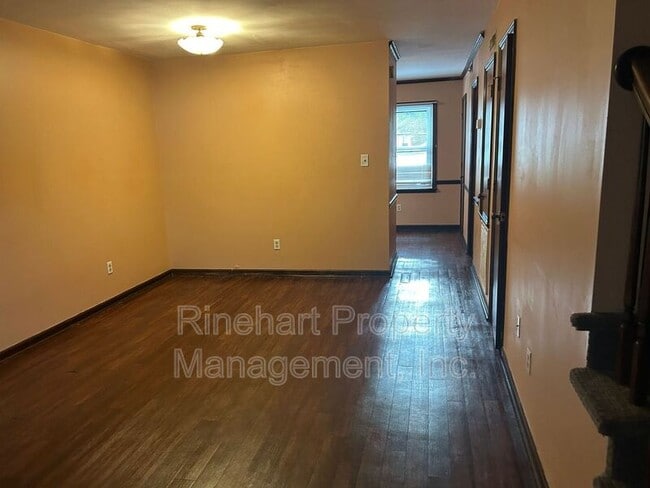 Photo - 285 S Herlong Ave