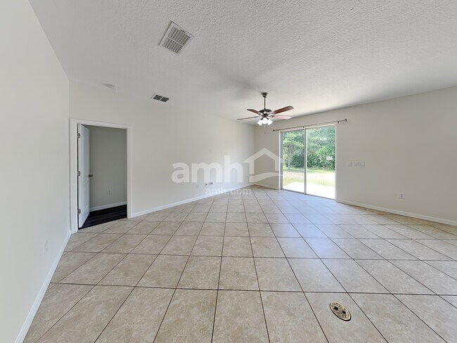 Photo - 92 Riachuelo Ln