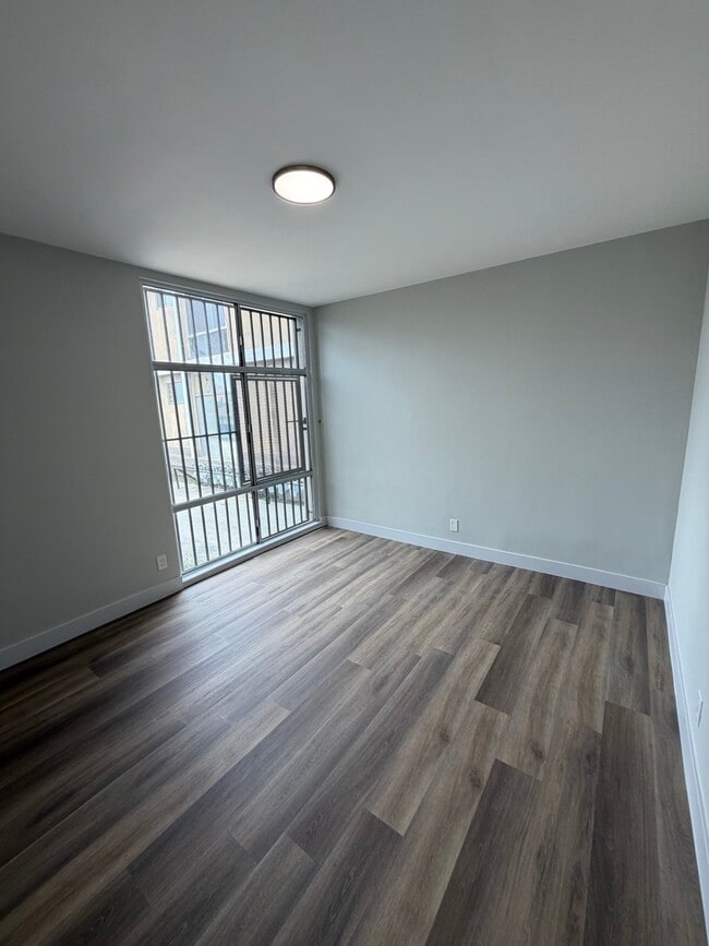 Photo - 3820 W 27th St Unidad 116