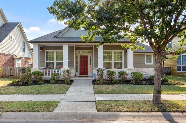 Building Photo - 313 Greenside Ln