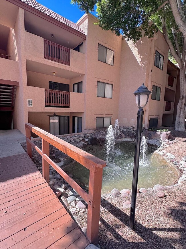 Building Photo - 3031 N Civic Center Plaza Unit 148