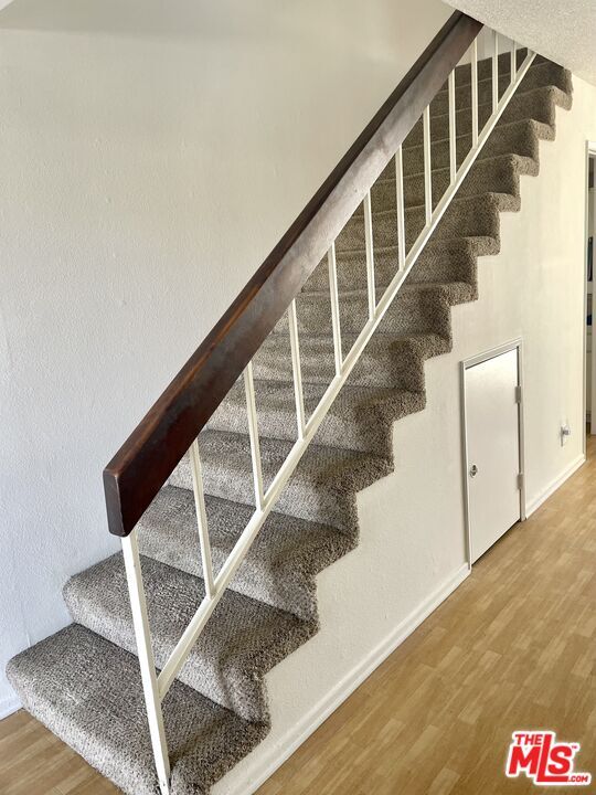 Photo - 271 S Ventura Rd Unidad 301