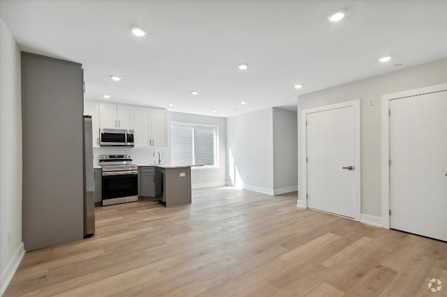 Building Photo - 2215 N 7th St Rental
