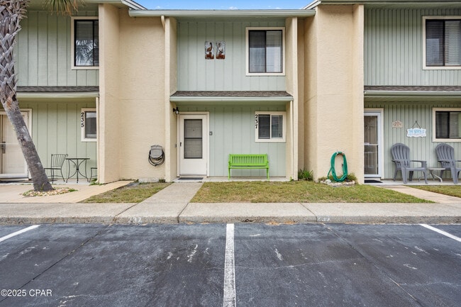 Building Photo - 237 St Katherine Blvd