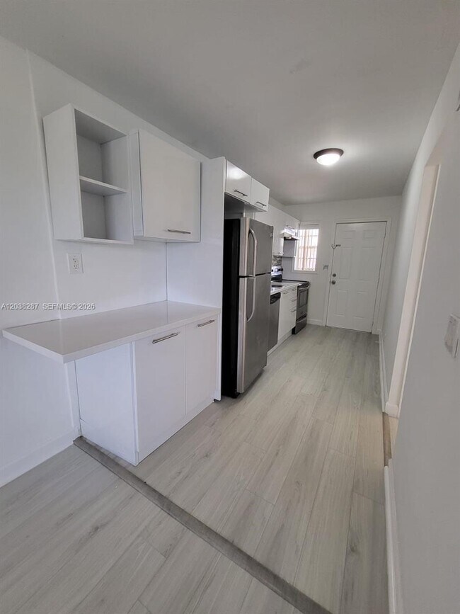 Photo - 1450 NE 170th St Unit 305