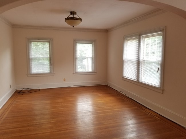 Photo - 2109 Village Dr Unidad 6