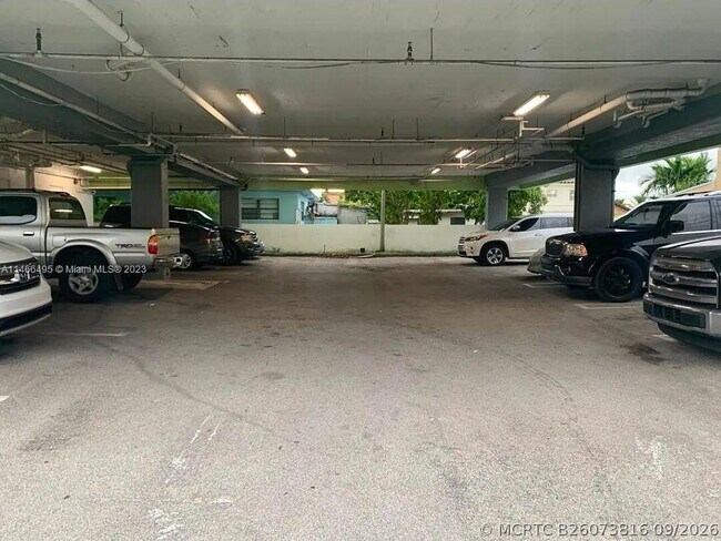 Photo - 2210 NW 34th St Unit 303