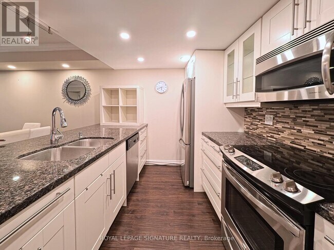 Photo - 77 Harbour Square Unit 2511