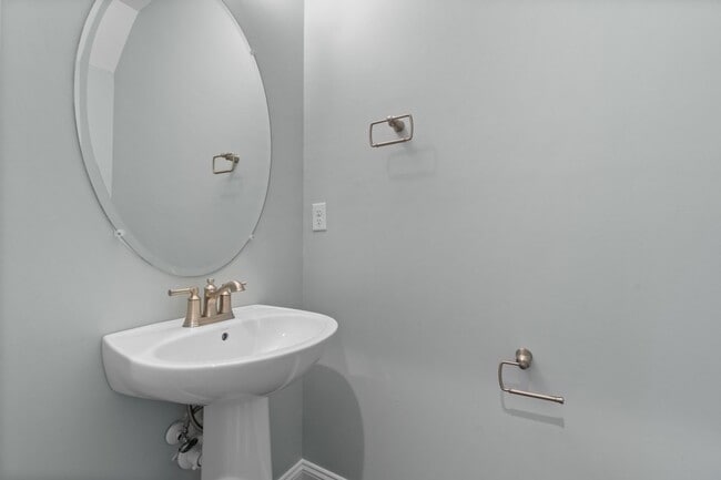 Photo - 4 Bed 2.5 Bath Home for Rent in Chesapeake