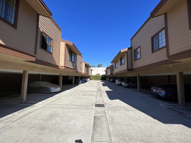 Covered Parking - 314 Lincoln Ave Apartments Unit A