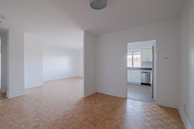 Photo - 4555 Av. Bonavista Unit 1005