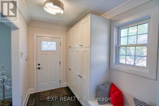 Photo - 22 Mt Pleasant Ave