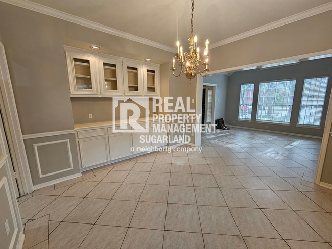 Photo - Elegant Living & Modern Comfort in Lexington Creek