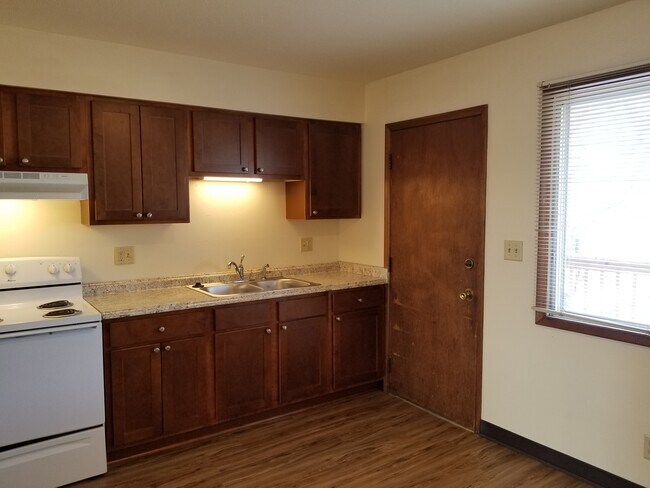 Photo - 2715 Ferndale Ave Apartments Unit 1