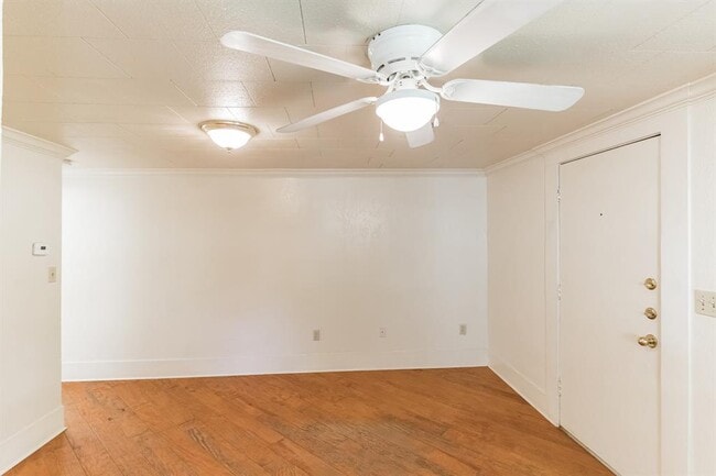 Photo - 501 E 4th St