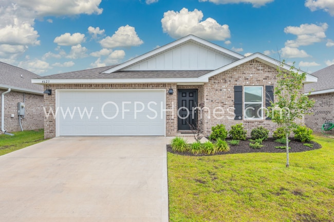 Photo - Crestview 4bed/2bath