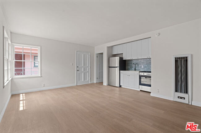 Building Photo - 148 S McCarty Dr Unit 19 Rental