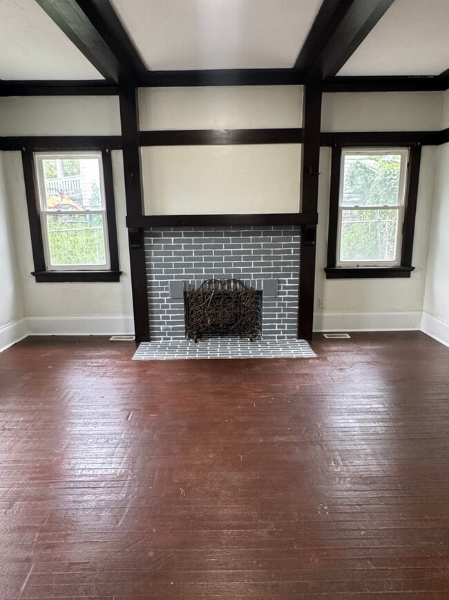 Photo - 717 22nd St