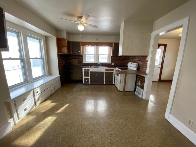 Photo - 2612 Leland Ave Unit Left/Down