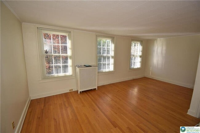 Photo - 119 N 2nd St