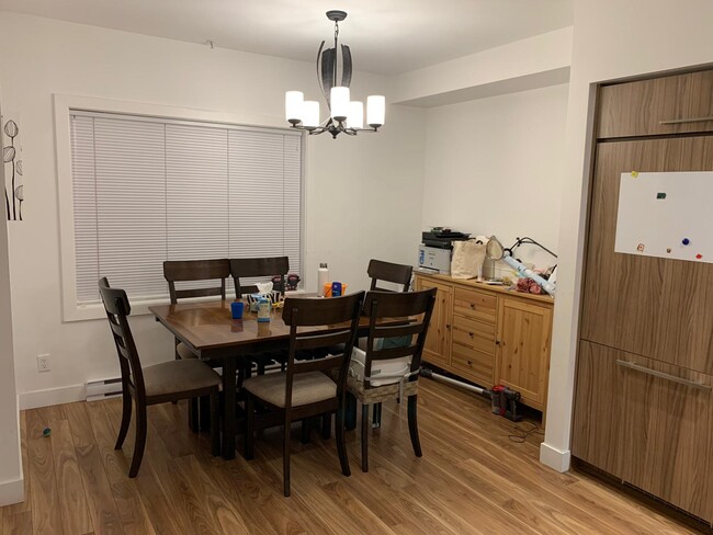 Photo - 5655 Chaffey Av