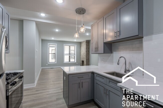 Photo - 441 W Belden Ave