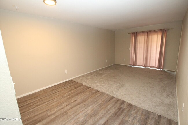 Photo - 3119 W Cochise Dr Unit 106