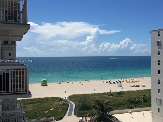 Building Photo - 401 Ocean Dr Unit 909