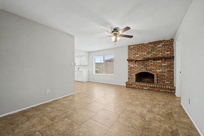 Photo - 3223 E Emerald Cir