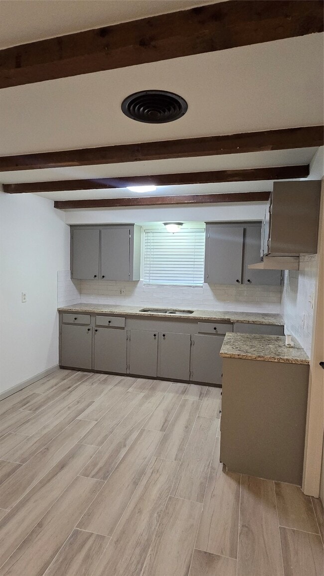 Photo - 8235 Thompson Rd