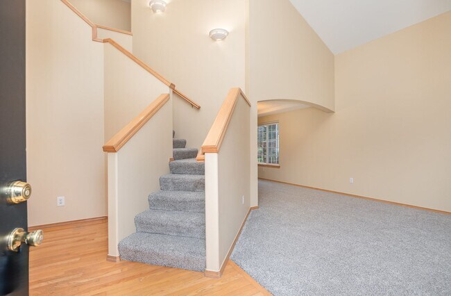 Photo - 4311 NE 9th Pl