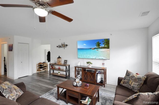 Photo - 8425 Williamstown Dr