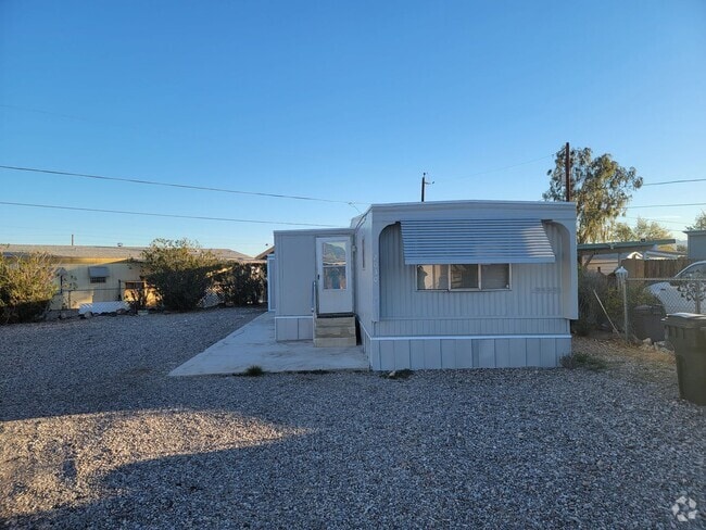 Building Photo - 2 Bedroom Mobile with Large Lot Rental