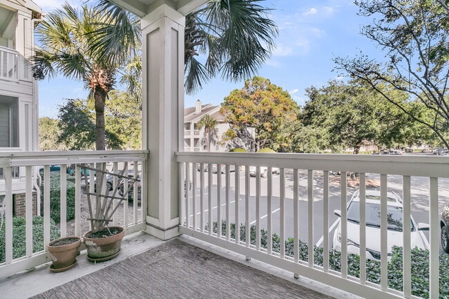 Photo - 1600 Long Grove Dr Unit 513,  1