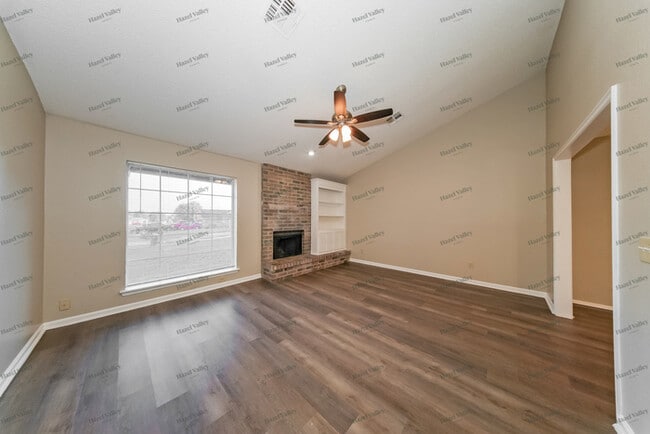 Photo - 5628 Darla Dr