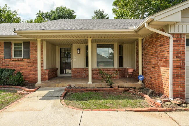 Building Photo - 4008 NW 62nd Terrace Rental