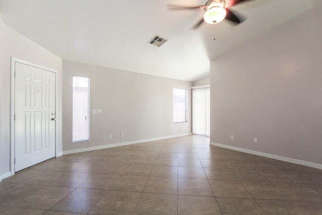 Photo - 19246 N 31st St