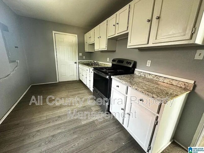 Photo - 40 20th Ave S