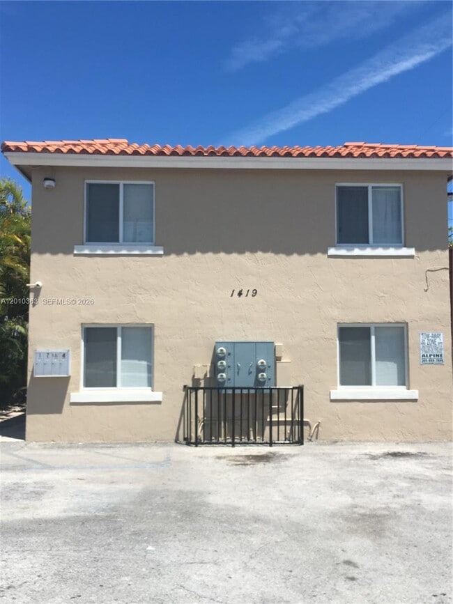 Photo - 1419 SW 22nd Ave Unit 4